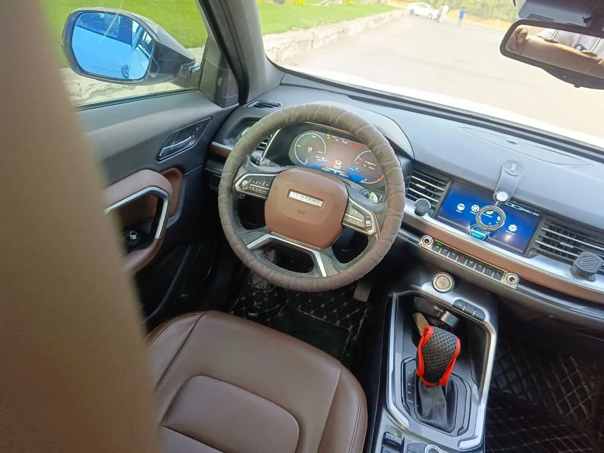 Car image 22
