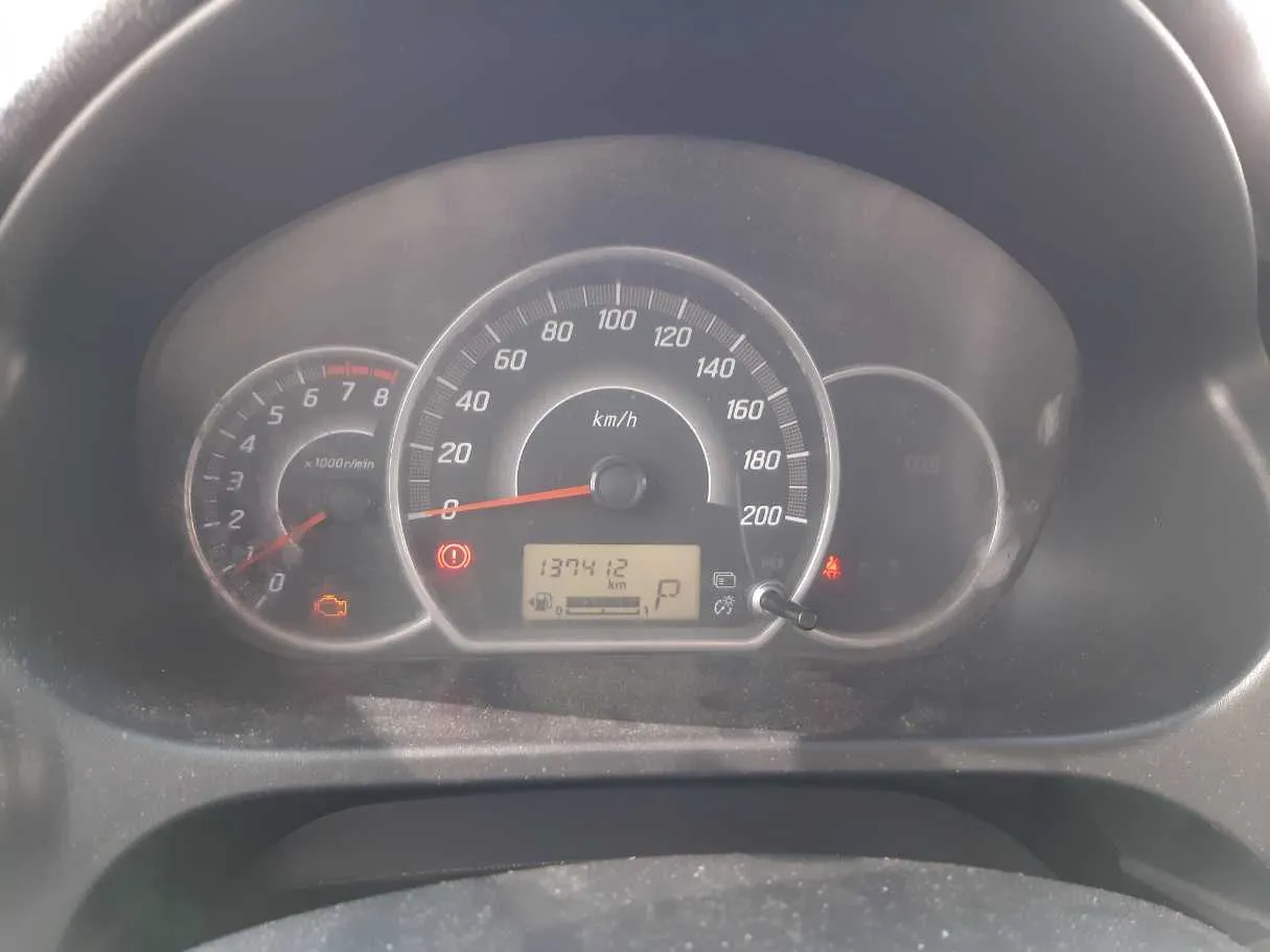 Car image 18