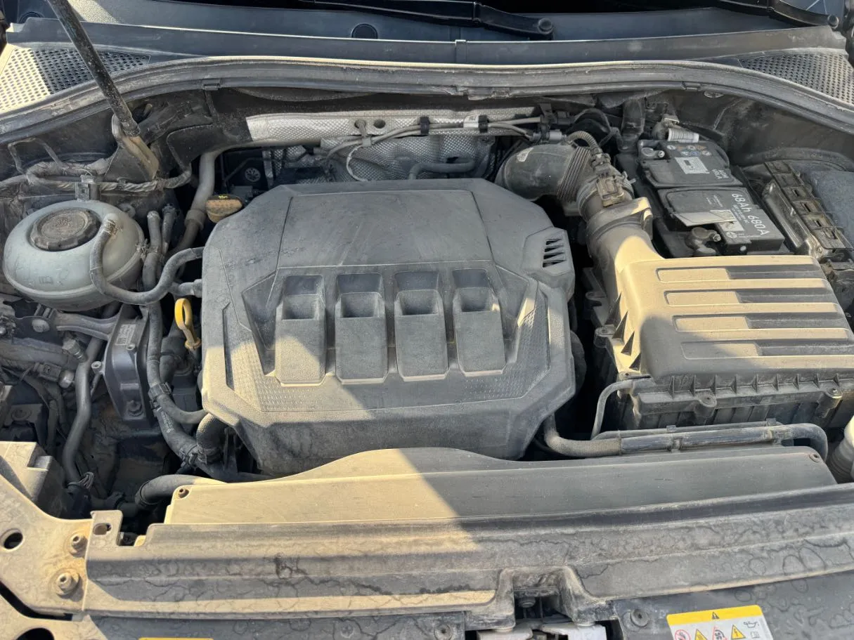 Car image 23
