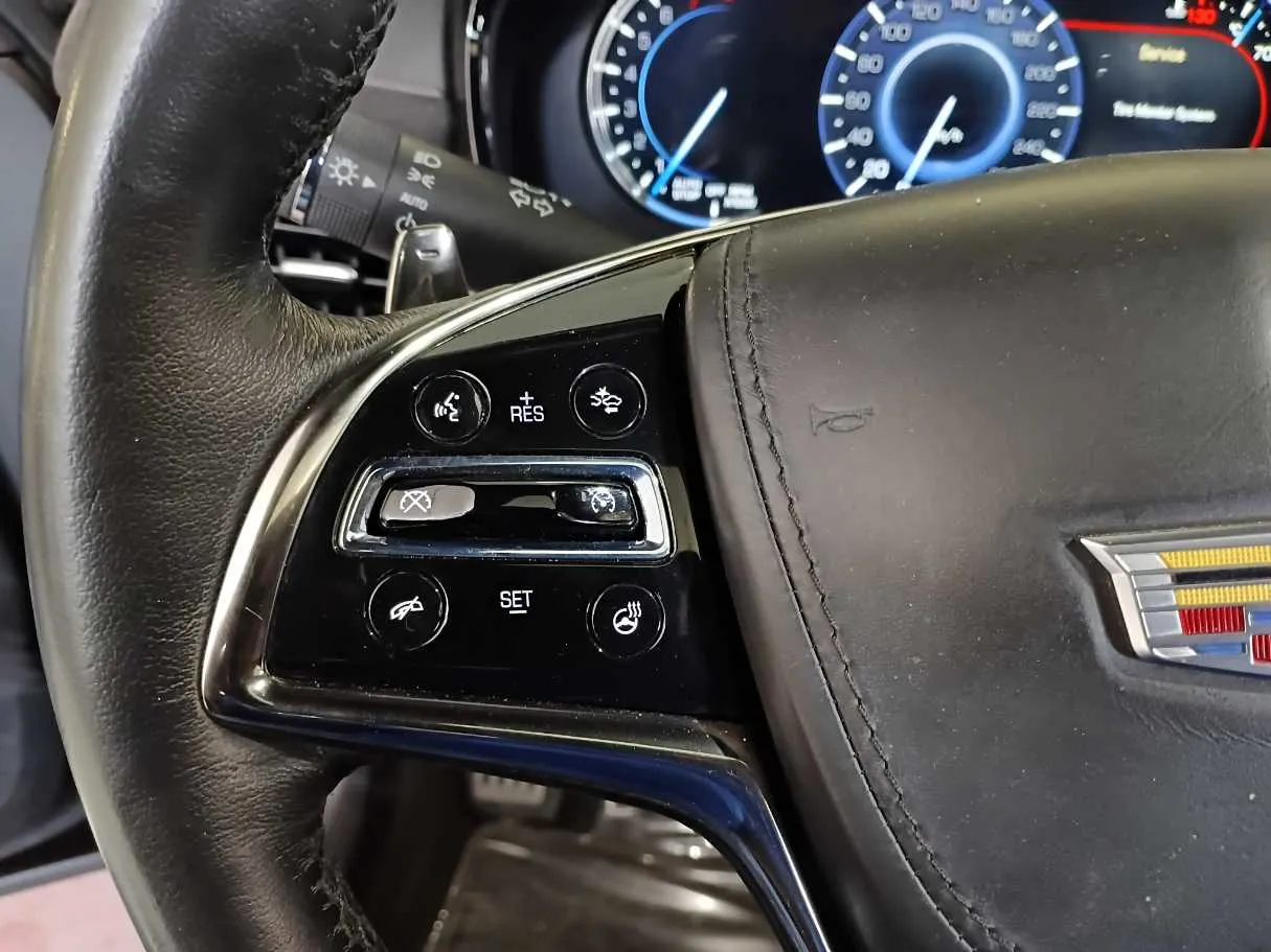 Car image 23