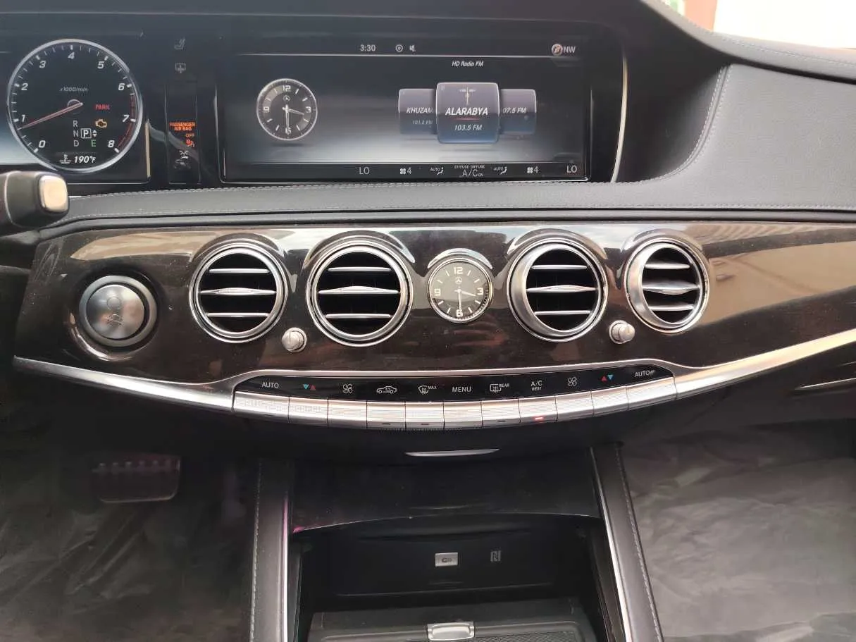 Car image 20