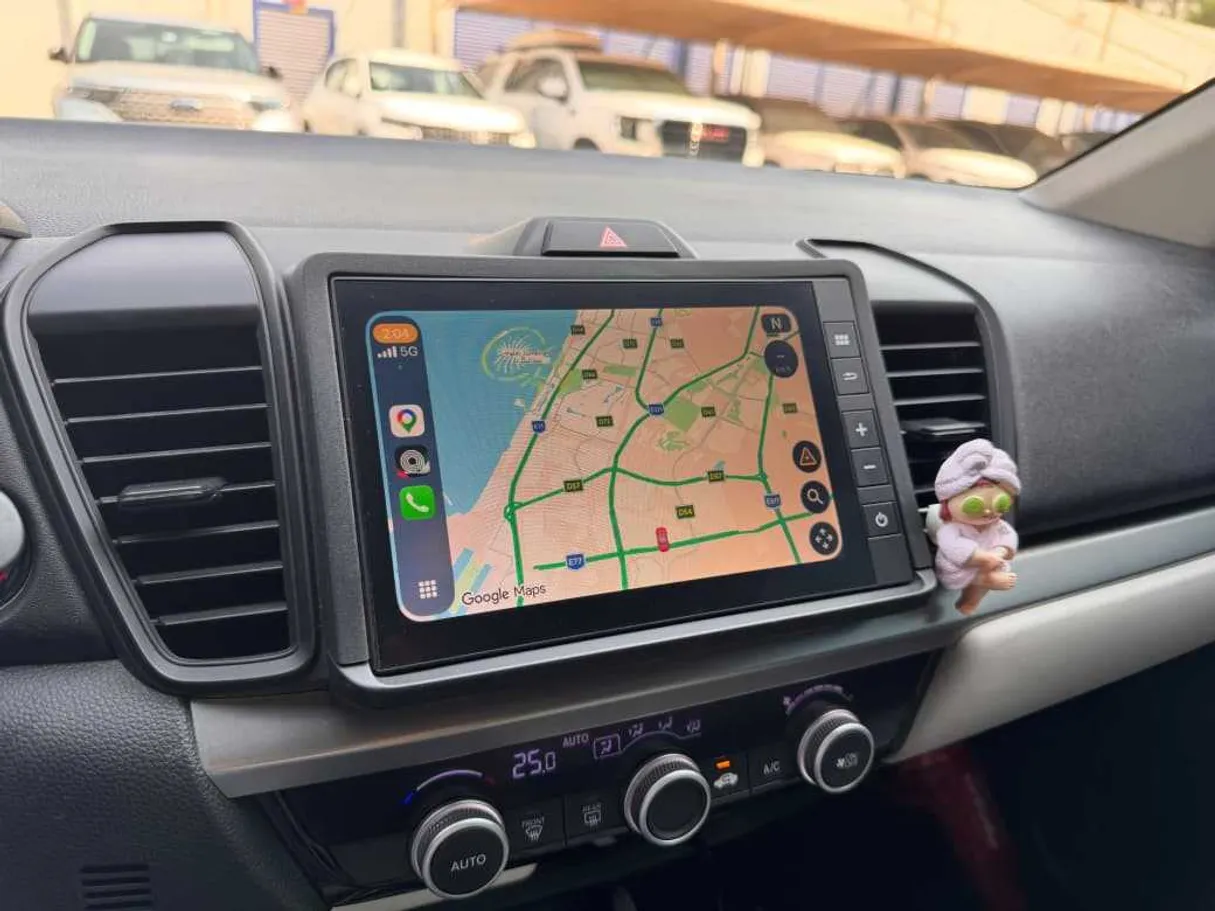 Car image 27
