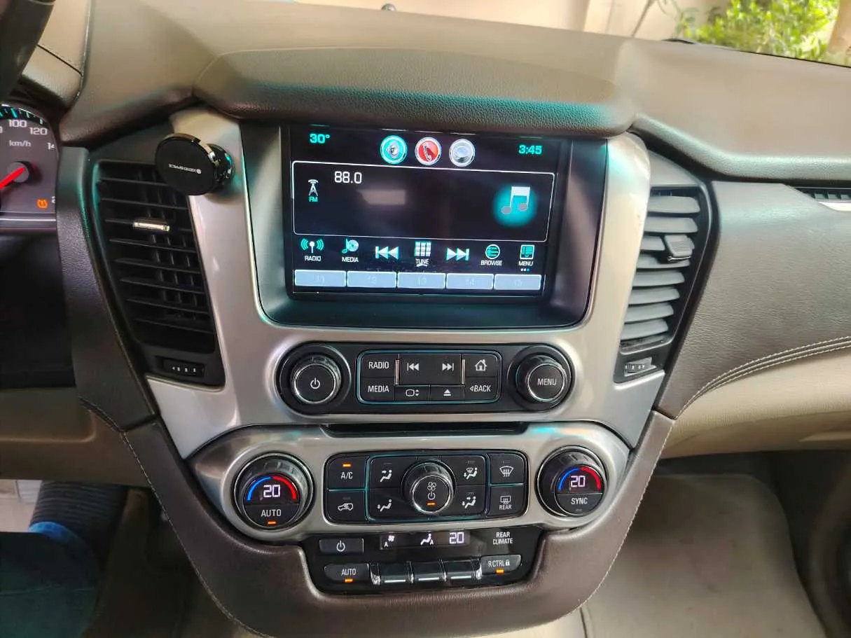 Car image 22