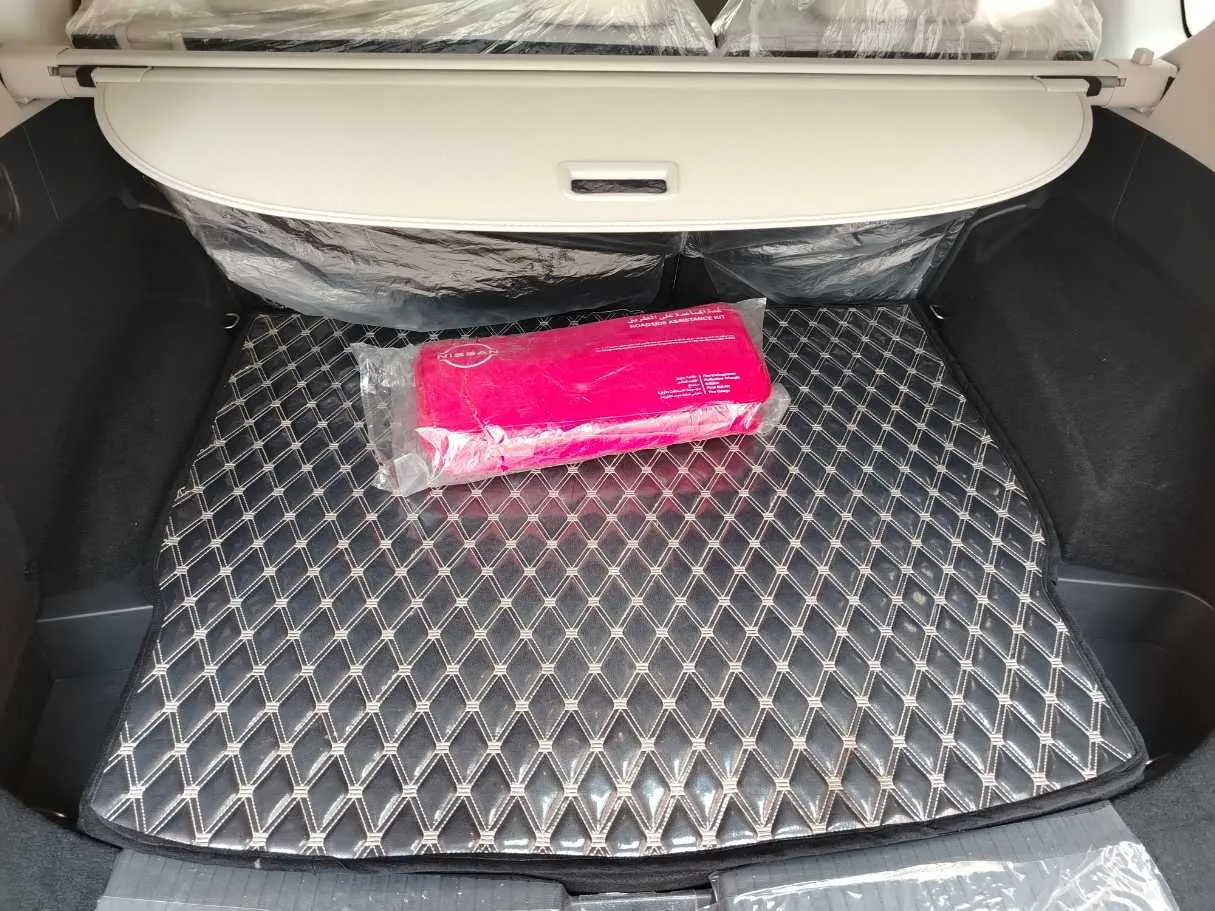 Car image 26