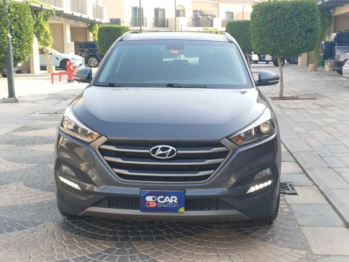 Car image 2