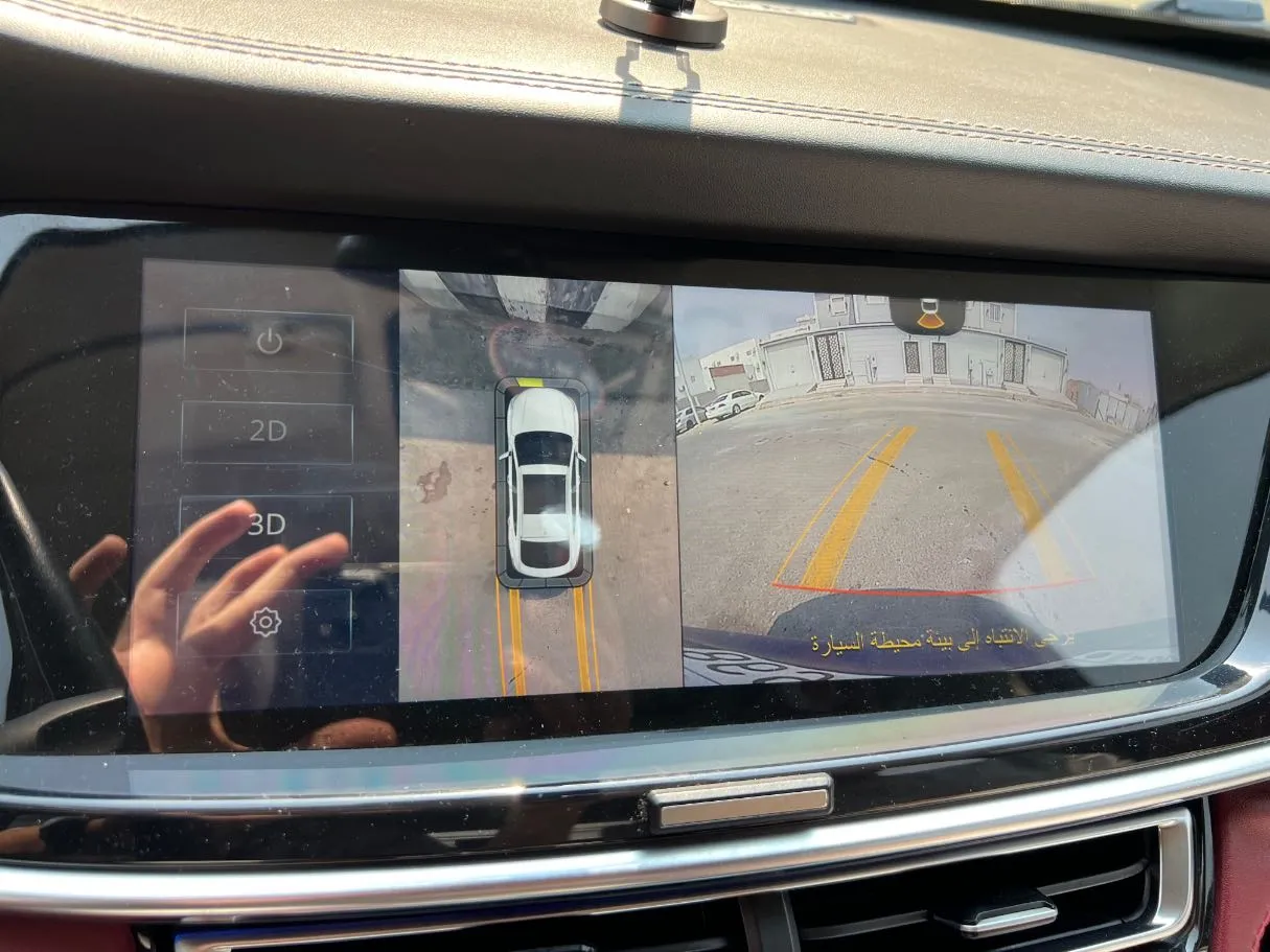 Car image 25