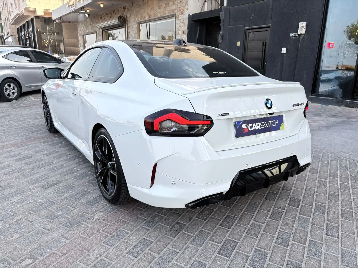 Car image 7