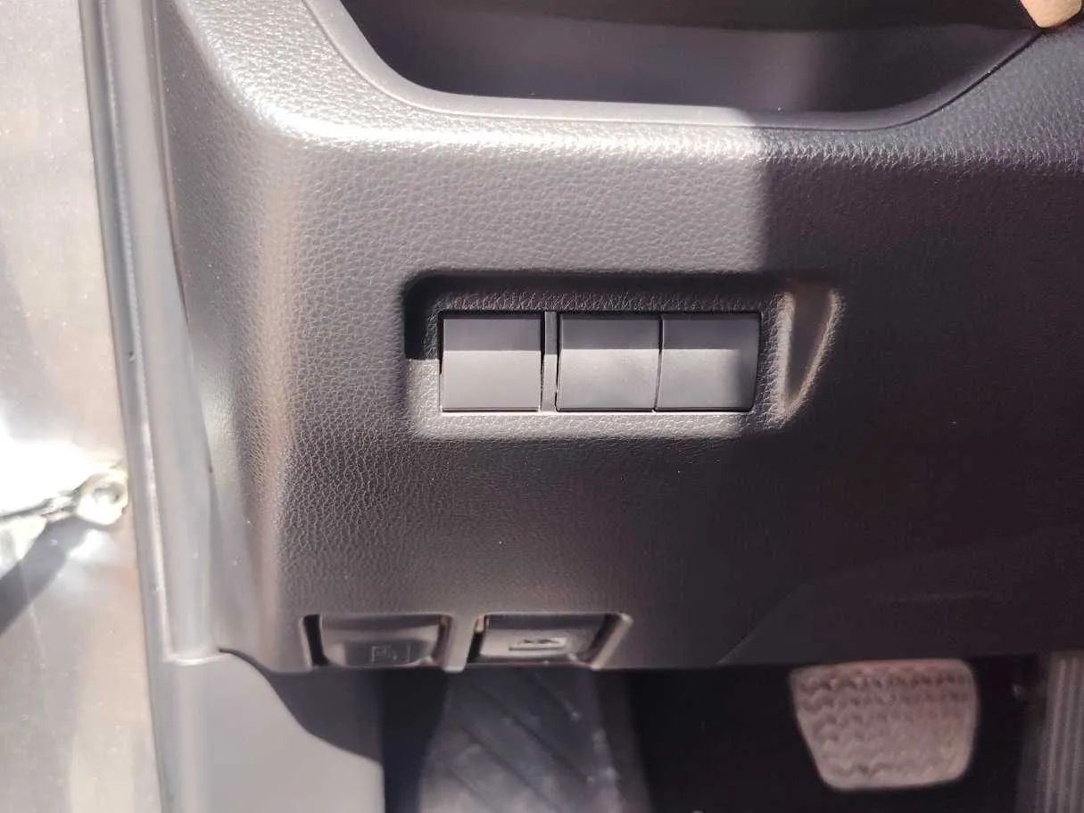 Car image 31