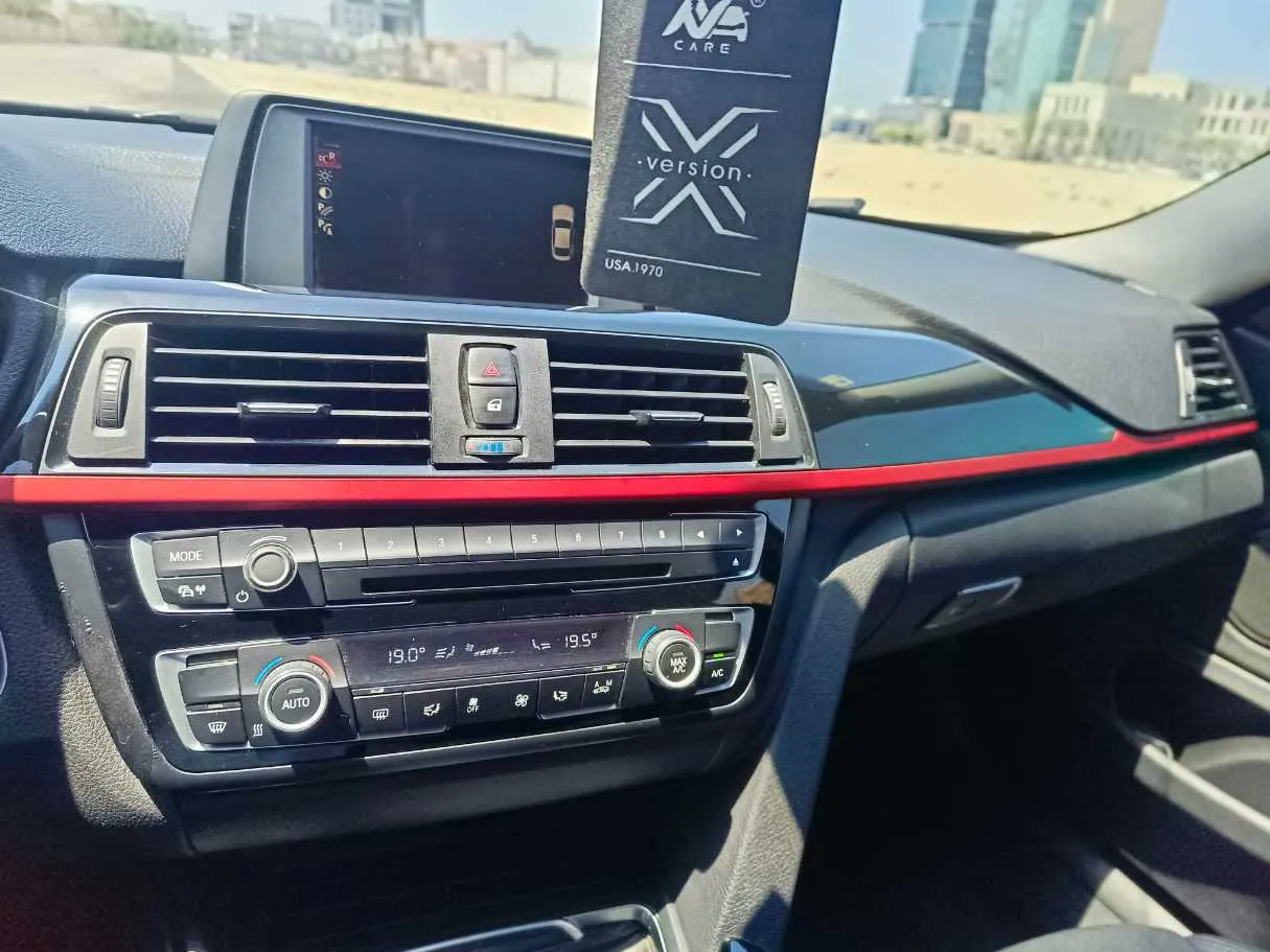 Car image 22