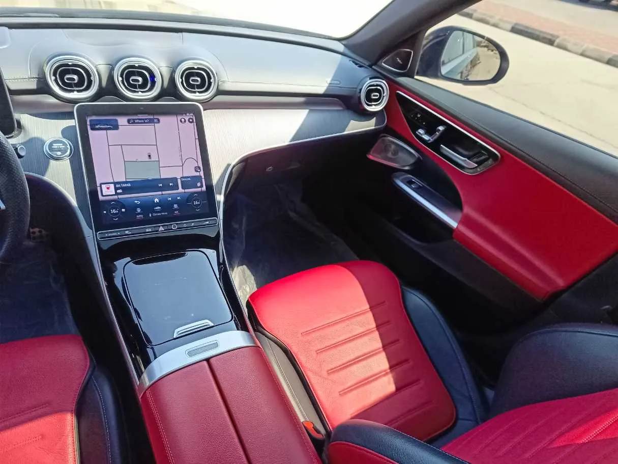 Car image 29