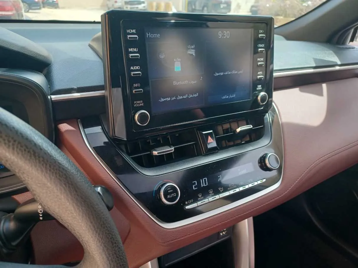Car image 18