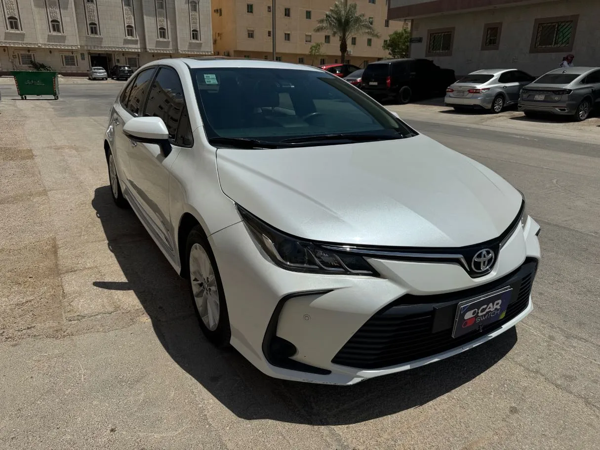 Car image 3