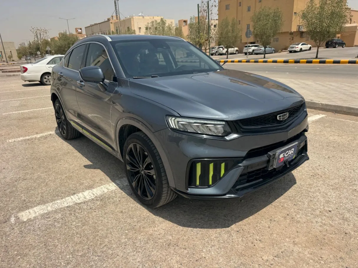 Car image 3