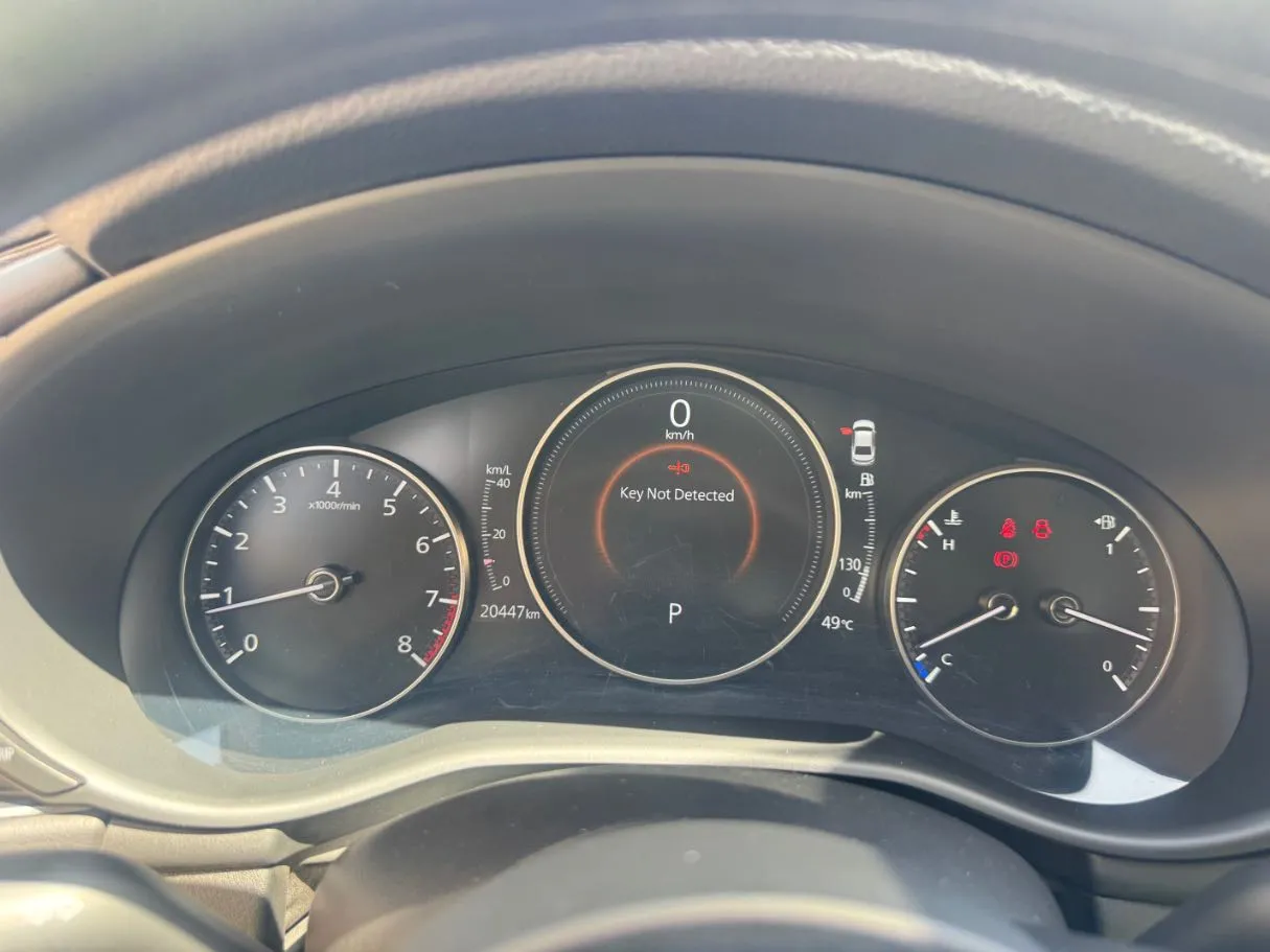 Car image 18
