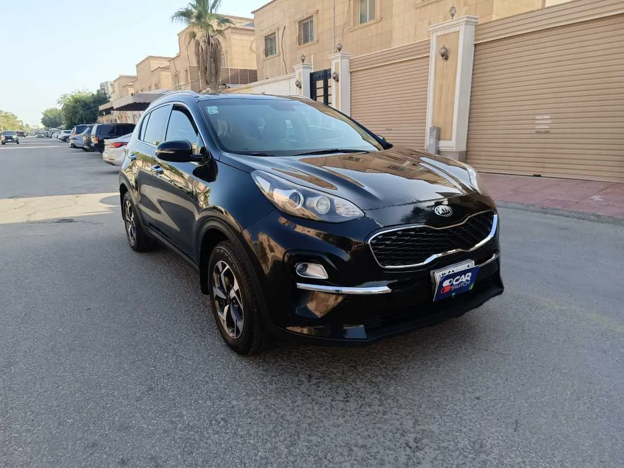 Car image 3