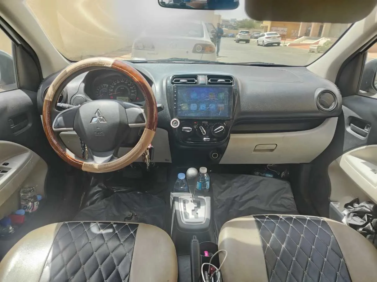 Car image 23