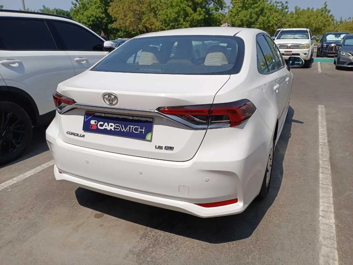 Car image 5