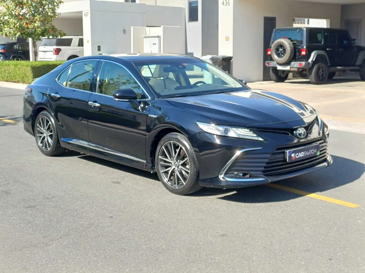Car image 3