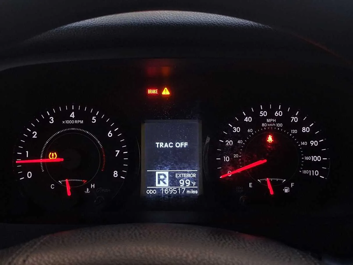 Car image 20