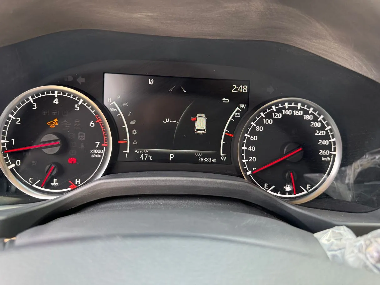 Car image 20