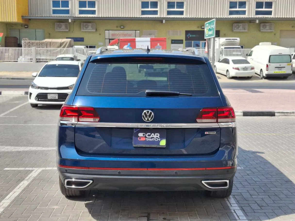 Car image 6