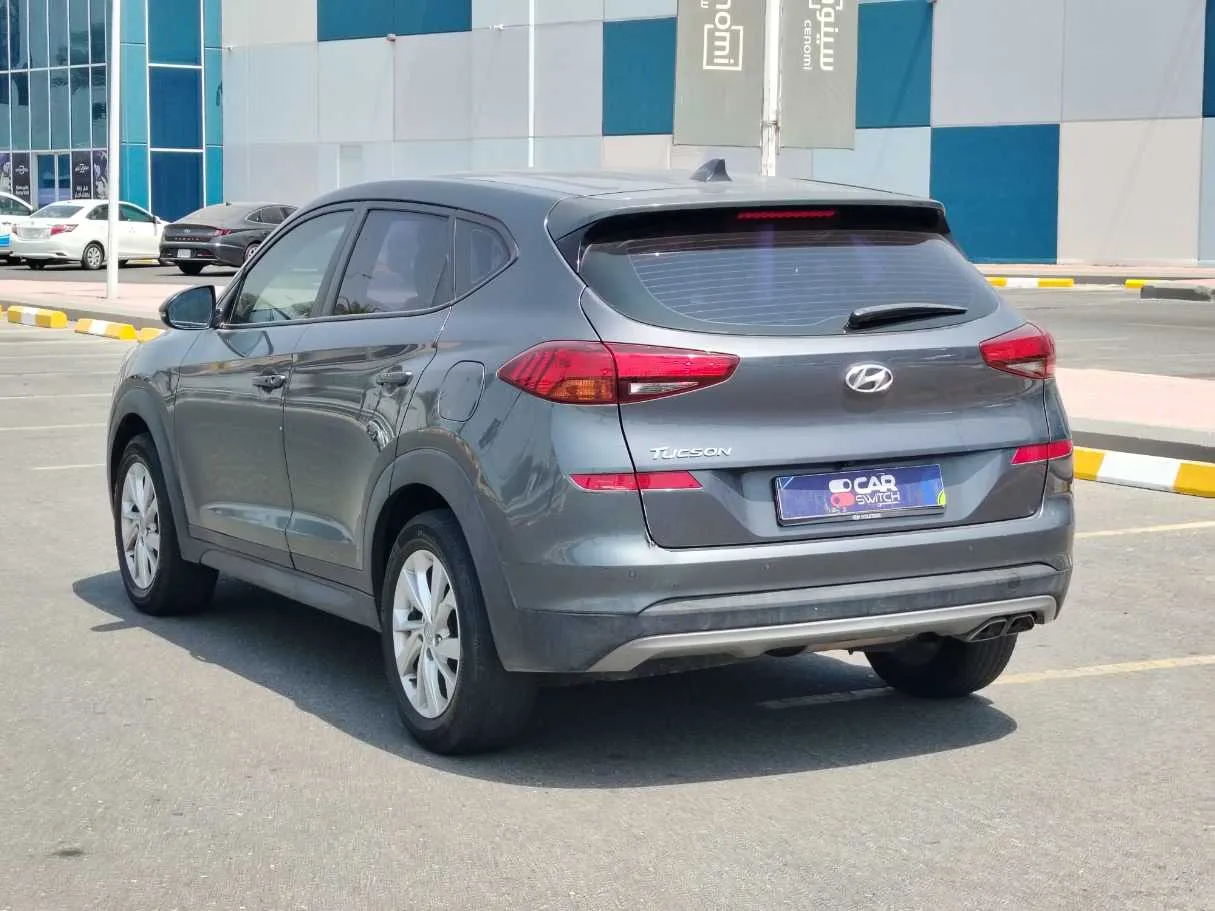 Car image 7