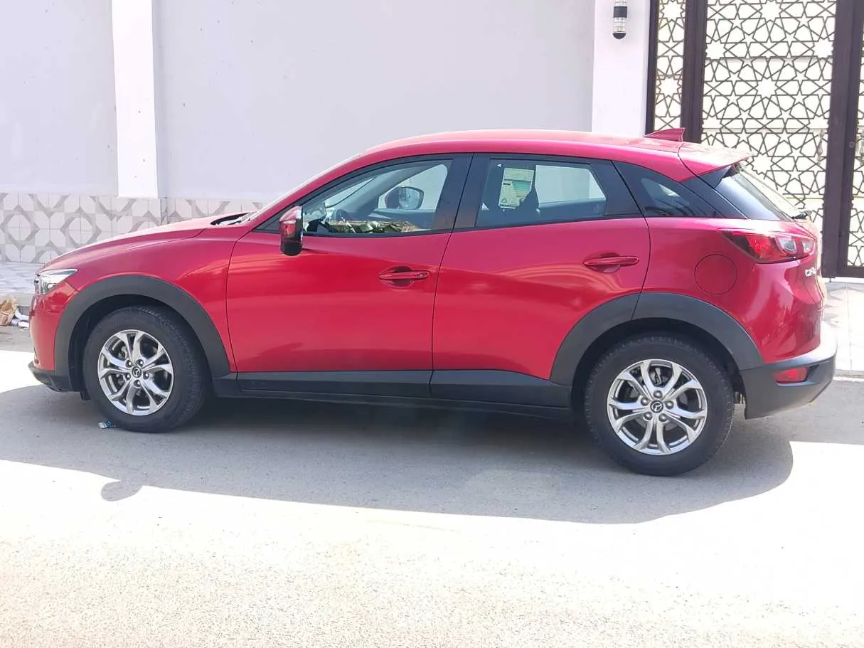 Car image 8