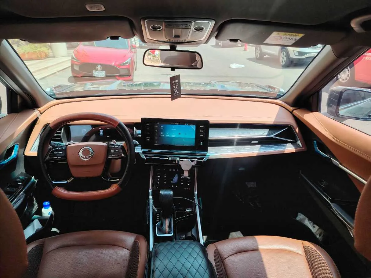 Car image 21