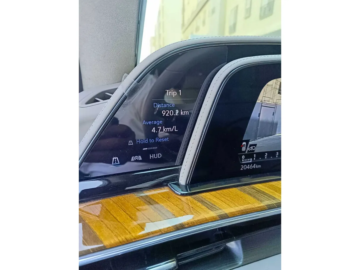 Car image 36