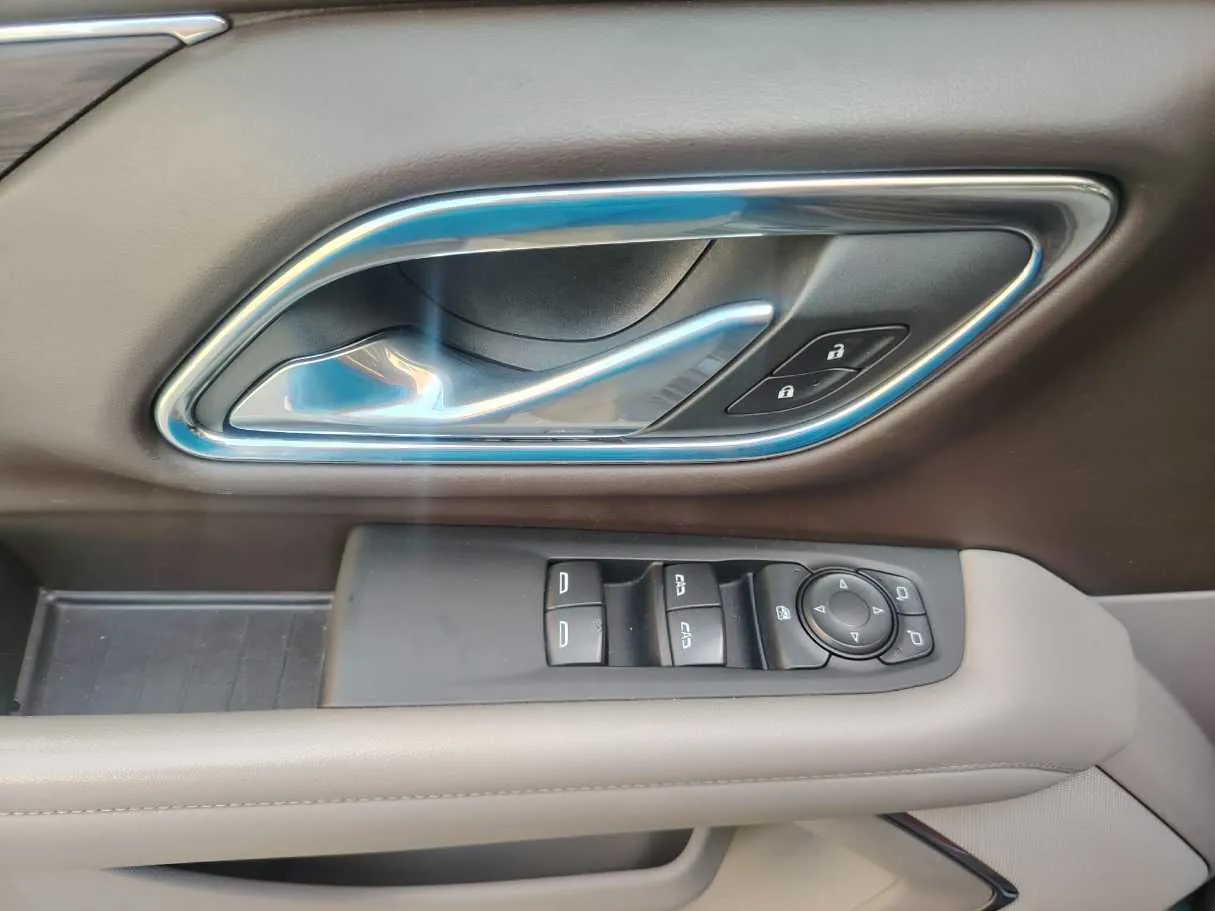 Car image 36