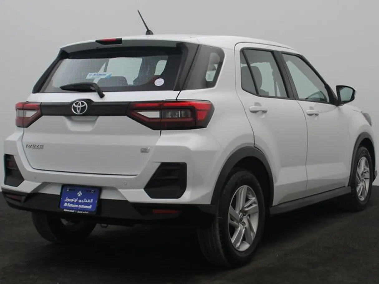 Car image 2