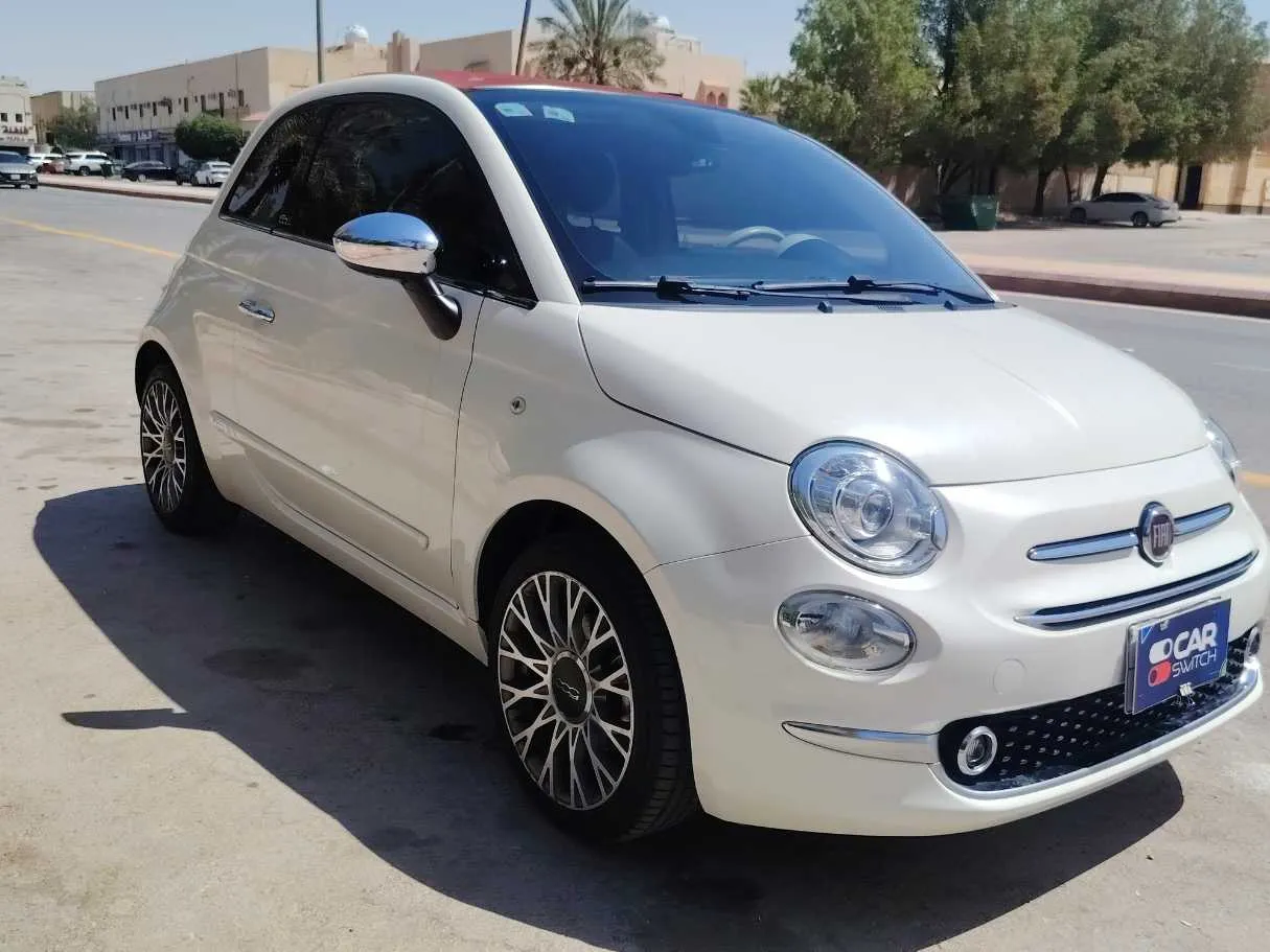 Car image 3