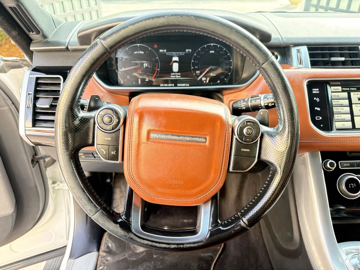 Car image 22