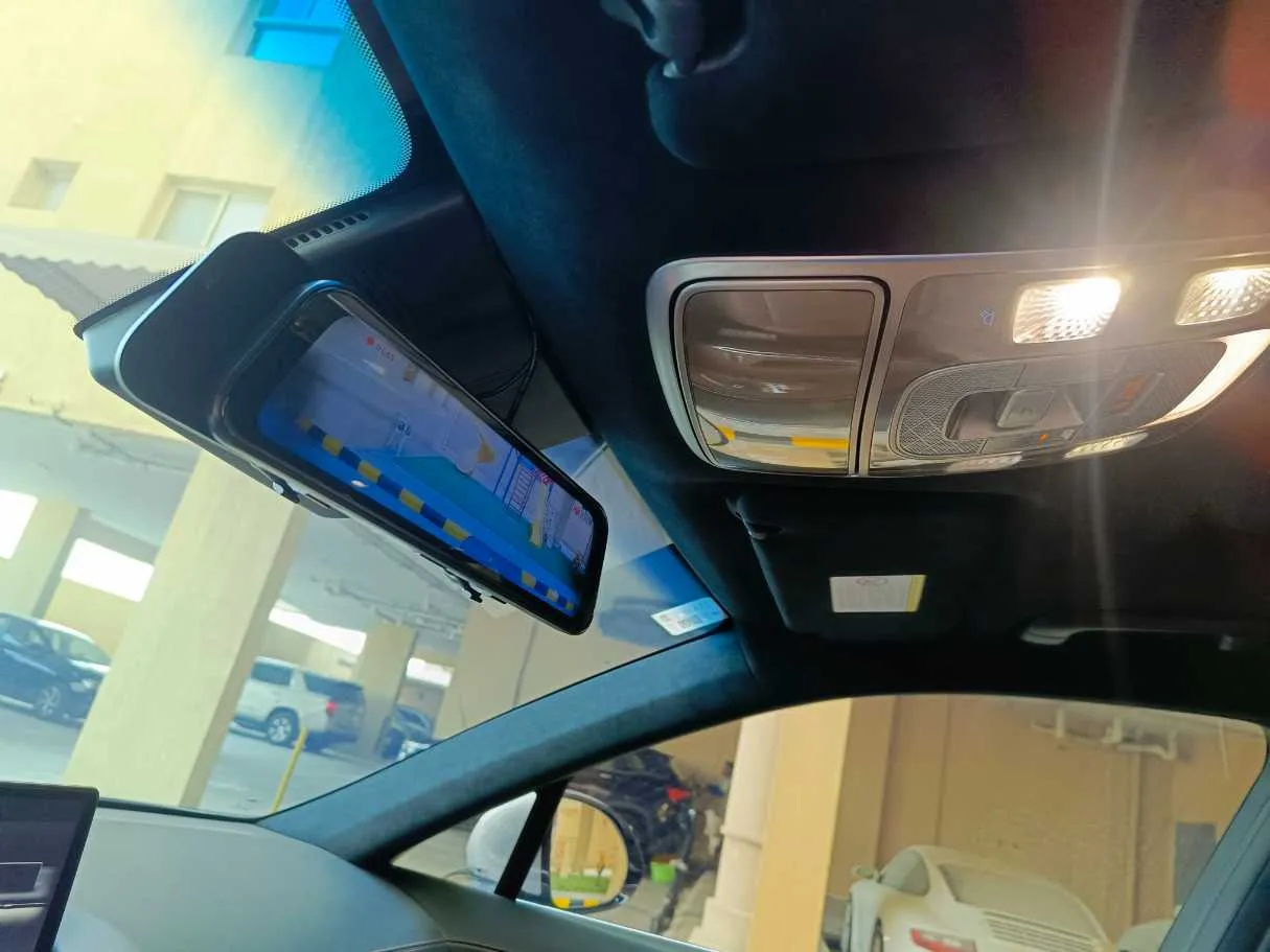Car image 37