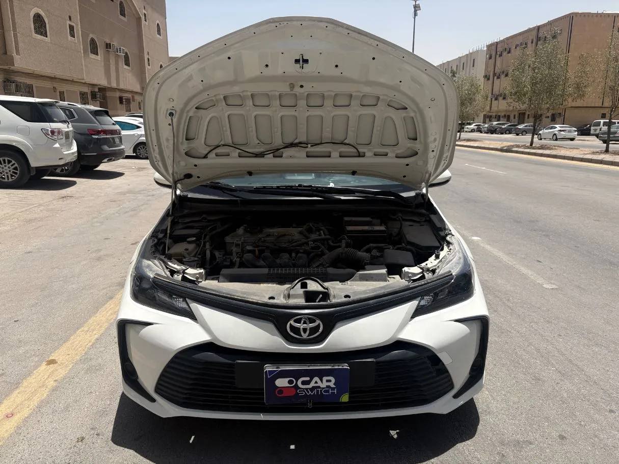 Car image 15