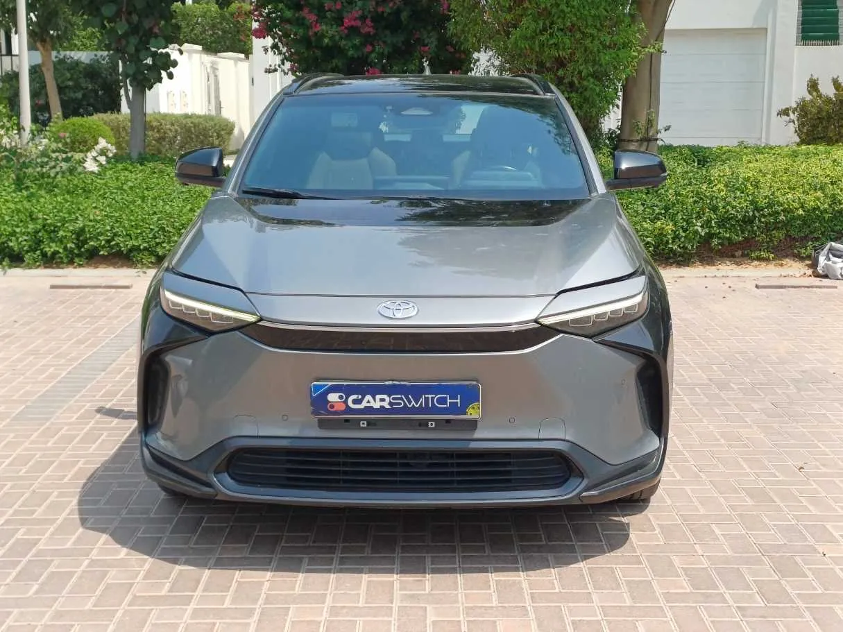 Car image 2