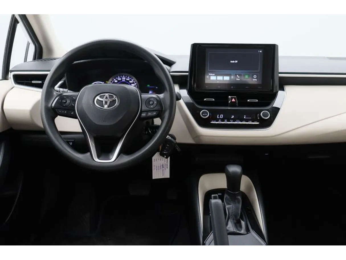 Car image 15
