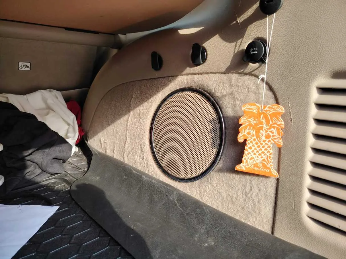 Car image 44