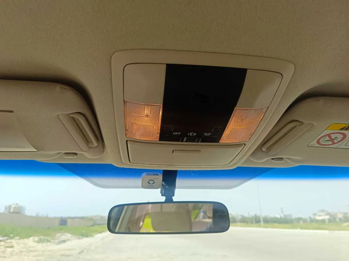 Car image 33