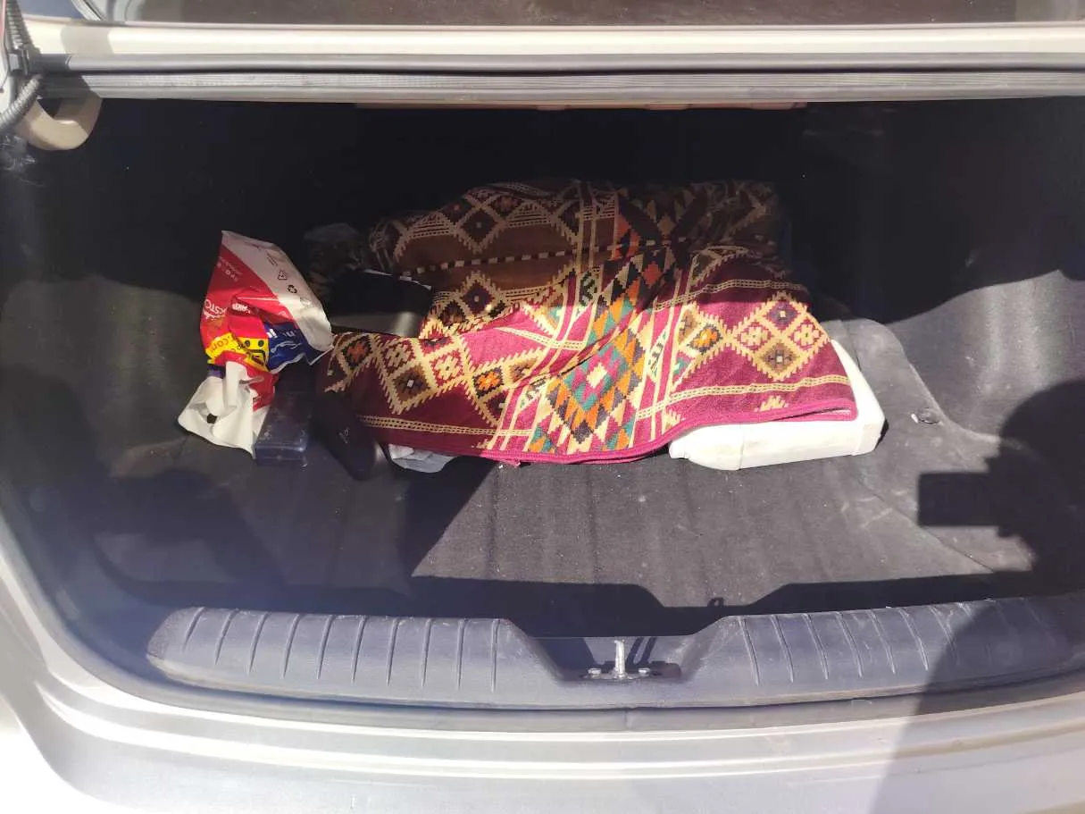 Car image 26