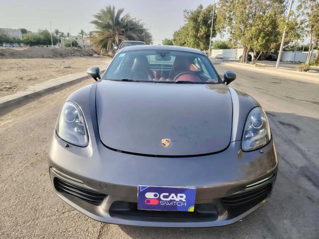 Car image 2