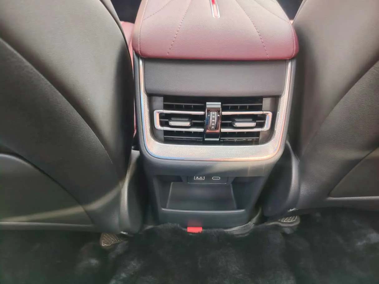 Car image 45