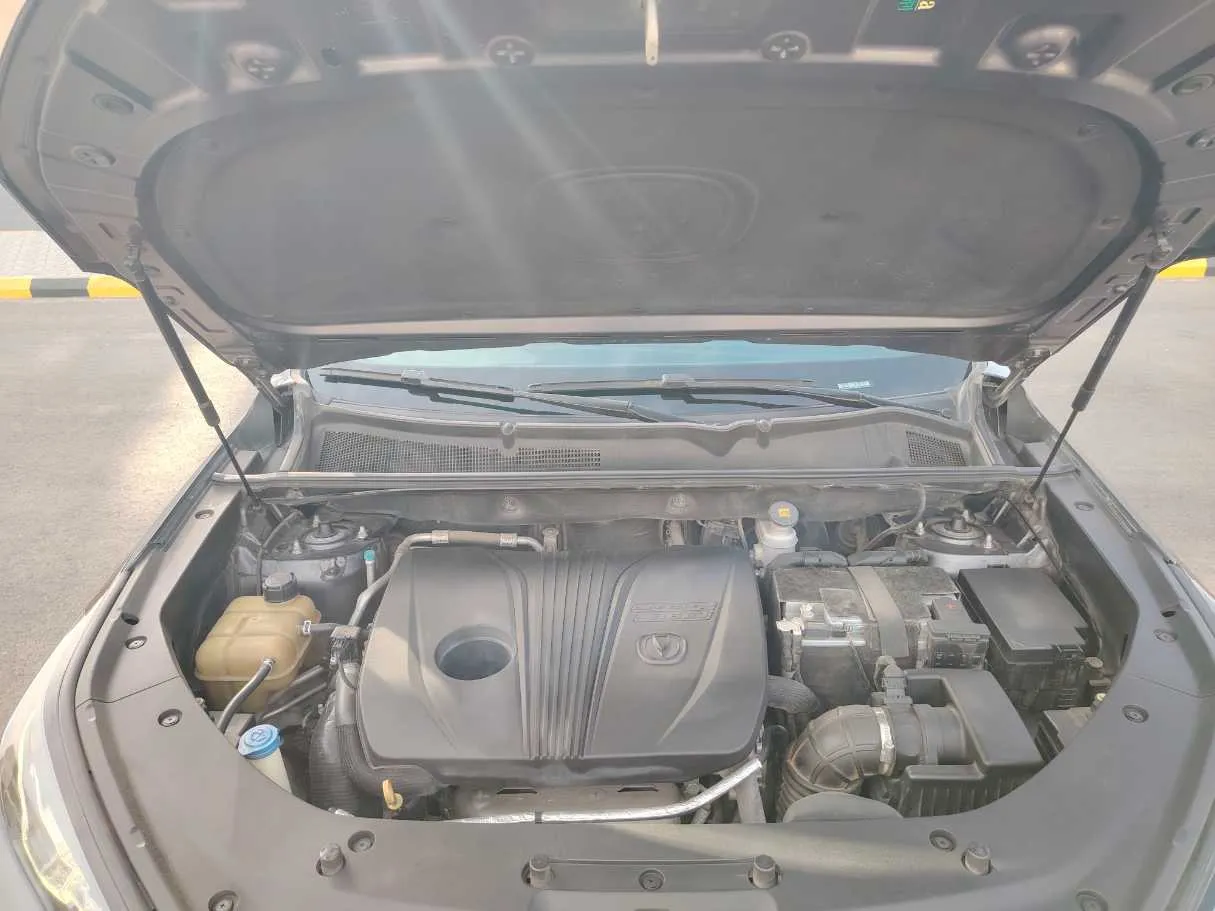 Car image 34