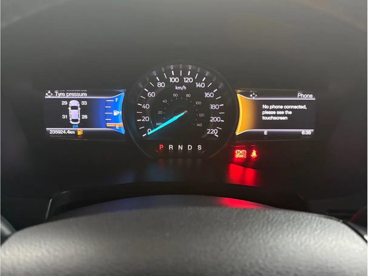 Car image 6