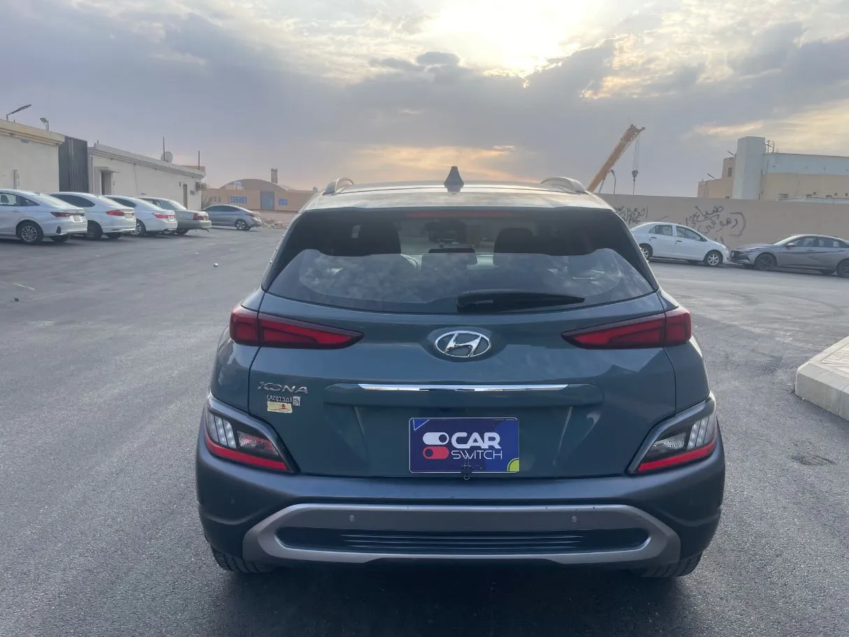 Car image 6