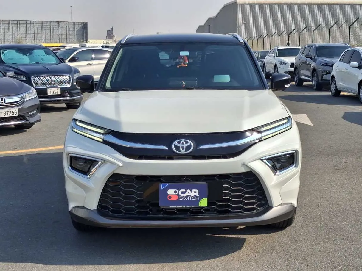Car image 2