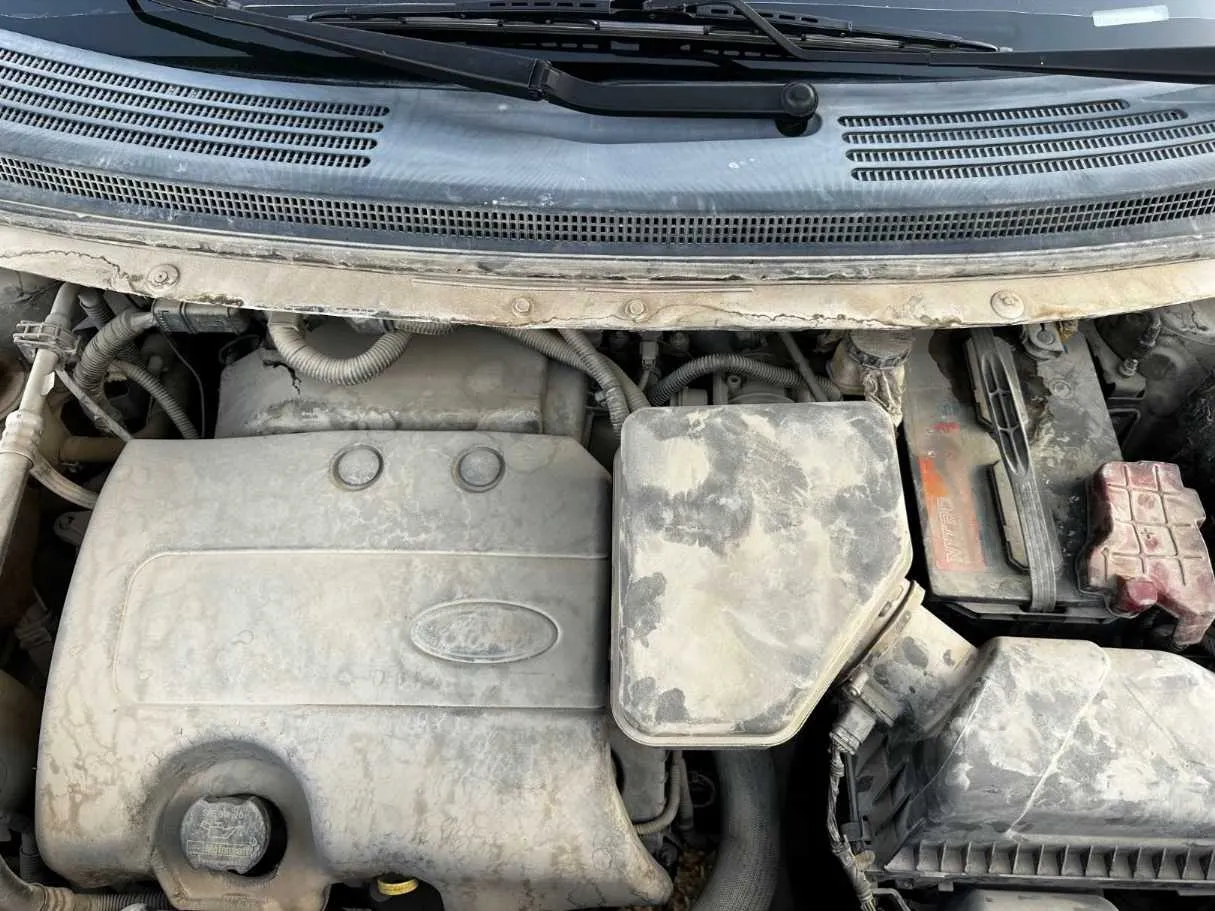 Car image 28