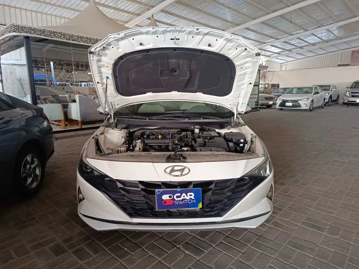 Car image 25