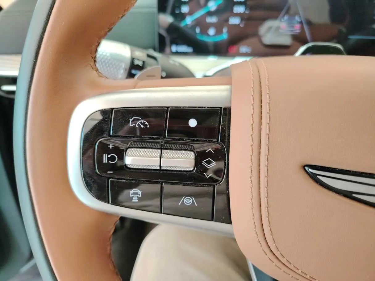 Car image 41