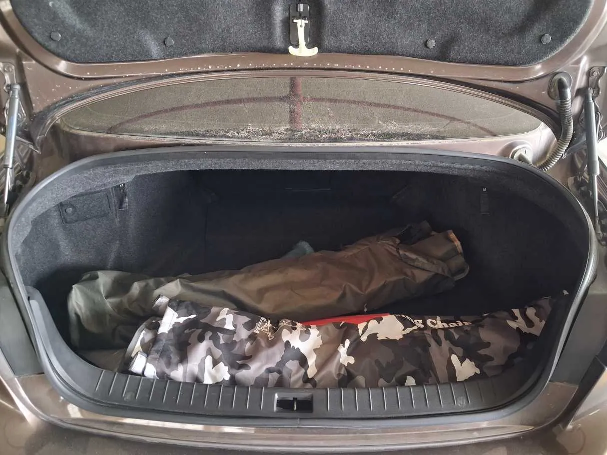 Car image 21